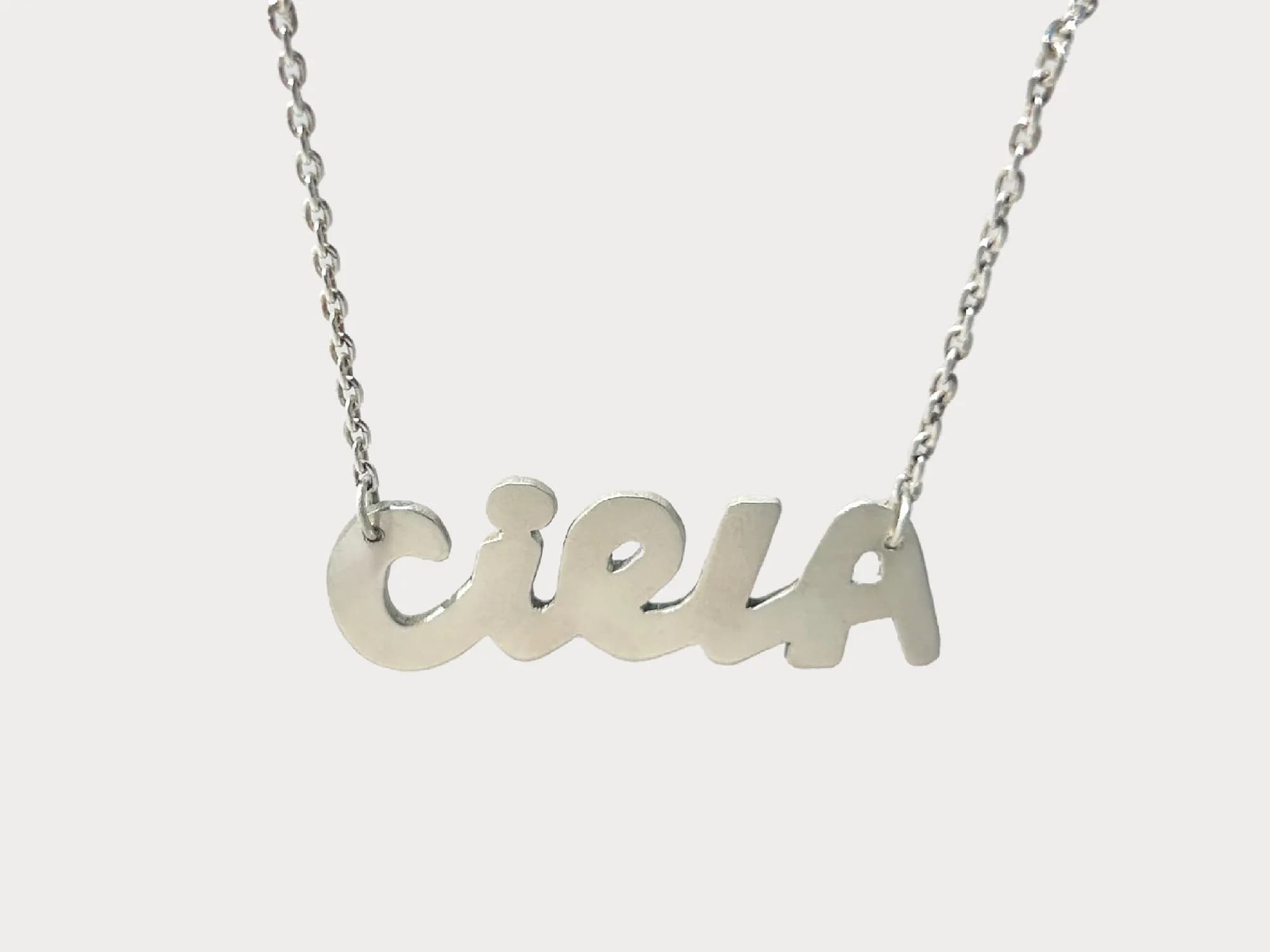 work/ciela-necklace/cielafinal.webp image 3